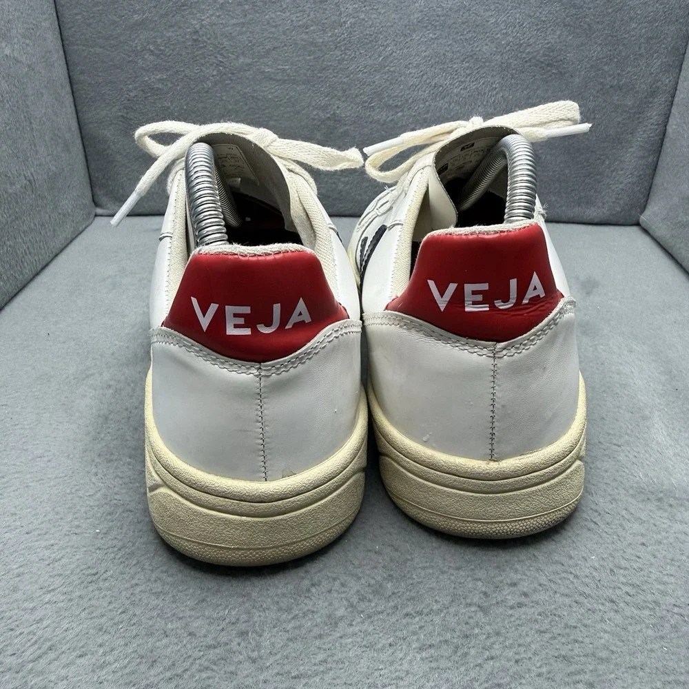 VEJA V-10 Women's Size 8 EU 39 White Leather Navy Red Low Top Sneakers